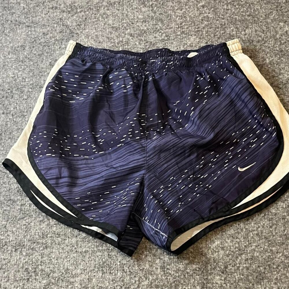 Nike Women's Navy and Blue Shorts
